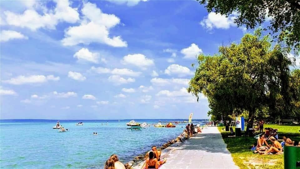 Balaton Wellness Apartman Siófok Exterior foto
