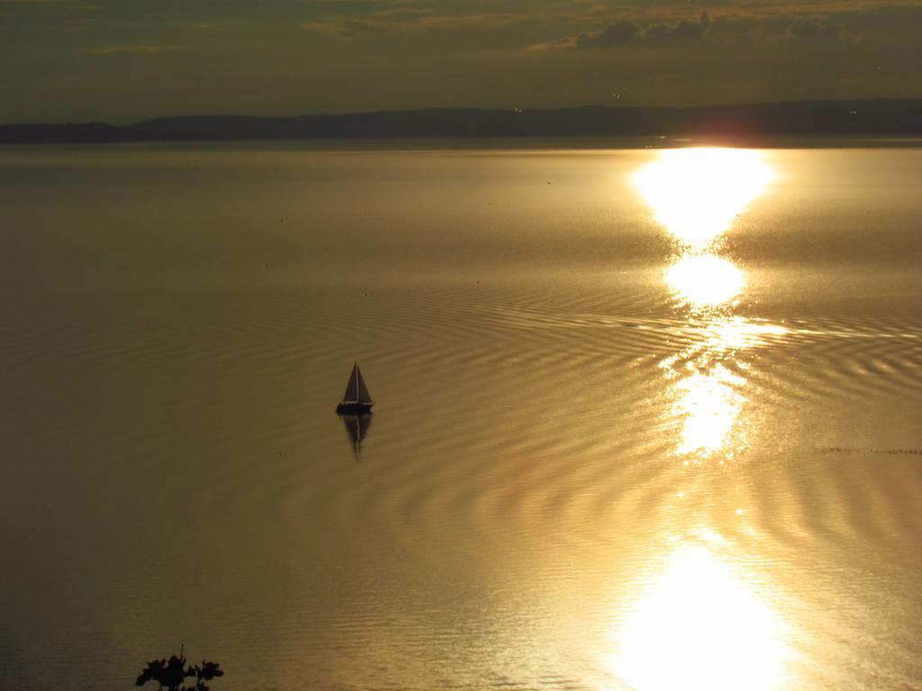 Balaton Wellness Apartman Siófok Quarto foto
